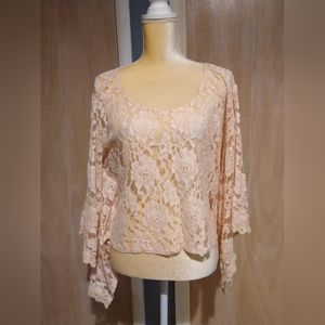 Geri c. Lace Bell Sleeve Blouse L